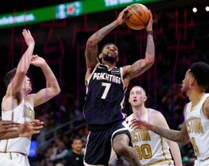 布朗41+6 凯尔特人次节52分创队史记录大胜老鹰 布朗41+6 凯尔特人次节52分创队史记录大胜老鹰